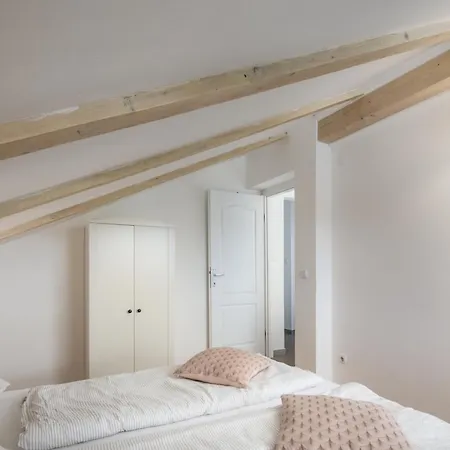 Anna With Private Pool And Garden - Happy *