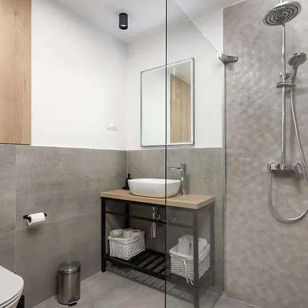 Holiday home Anna With Private Pool And Garden - Happy Bribir (Primorje-Gorski Kotar)