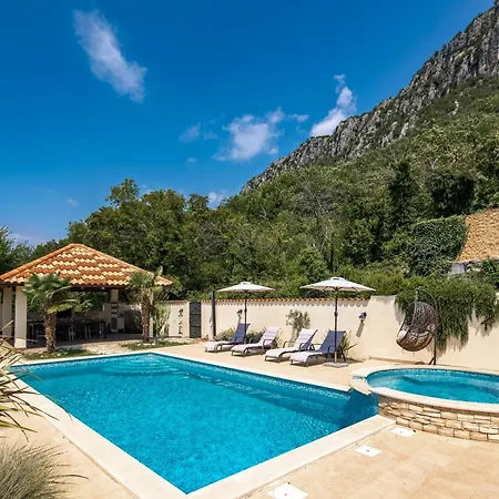 Anna With Private Pool And Garden - Happy Dom wakacyjny *
