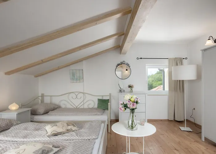 Feriehus Anna With Private Pool And Garden - Happy Bribir (Primorje-Gorski Kotar)