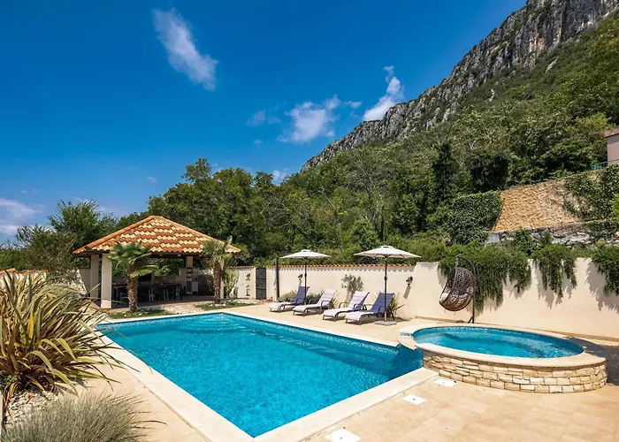 Anna With Private Pool And Garden - Happy Feriehus